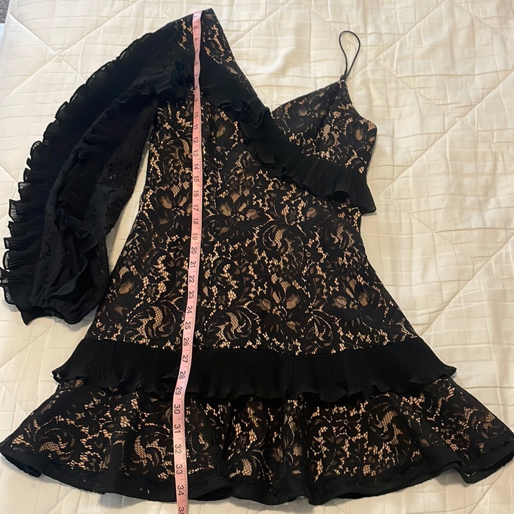 Keepsake one sleeve cocktail dress 33 inches long